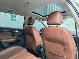 VOLKSWAGEN - GOLF - 2015/2015 - Branca - R$ 83.900,00