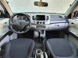 MITSUBISHI - L200 TRITON - 2012/2013 - Prata - R$ 95.900,00