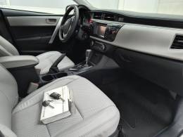 TOYOTA - COROLLA - 2014/2015 - Branca - R$ 81.900,00