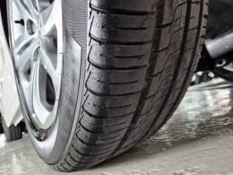 PEUGEOT - 208 - 2015/2016 - Branca - R$ 55.900,00