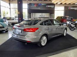 FORD - FOCUS - 2015/2016 - Cinza - R$ 69.900,00