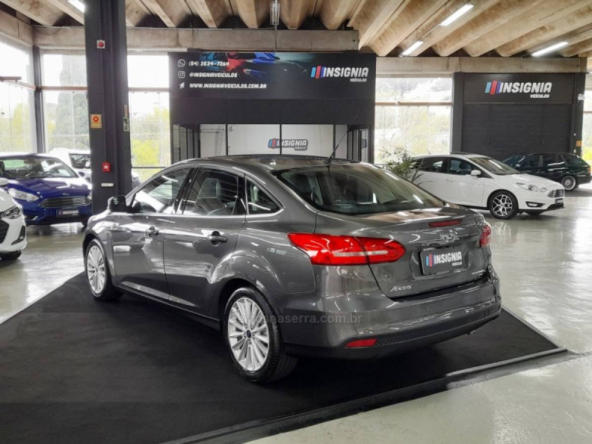FORD - FOCUS - 2016/2016 - Cinza - R$ 62.900,00