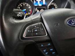 FORD - FOCUS - 2017/2017 - Preta - R$ 74.900,00