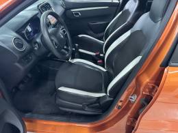 RENAULT - KWID - 2018/2018 - Laranja - R$ 41.900,00