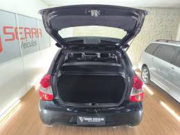 TOYOTA - ETIOS - 2014/2015 - Preta - R$ 46.900,00
