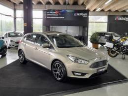 FORD - FOCUS - 2015/2016 - Prata - R$ 71.900,00