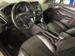 FORD - FOCUS - 2015/2016 - Prata - R$ 71.900,00