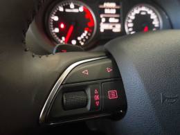 AUDI - A3 - 2013/2014 - Branca - R$ 73.900,00