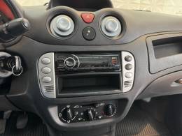 CITROËN - C3 - 2011/2012 - Vermelha - R$ 27.900,00