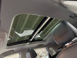 CHEVROLET - TRACKER - 2023/2023 - Branca - R$ 123.900,00