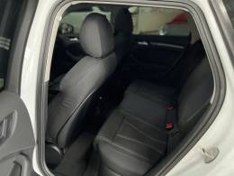 AUDI - A3 - 2013/2014 - Branca - R$ 95.900,00