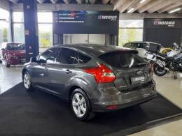 FORD - FOCUS - 2014/2015 - Cinza - R$ 56.900,00