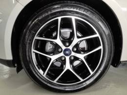 FORD - FOCUS - 2015/2016 - Prata - R$ 71.900,00