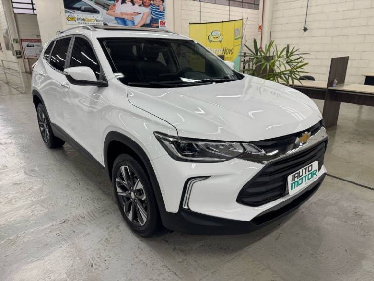 CHEVROLET - TRACKER - 2023/2023 - Branca - R$ 123.900,00