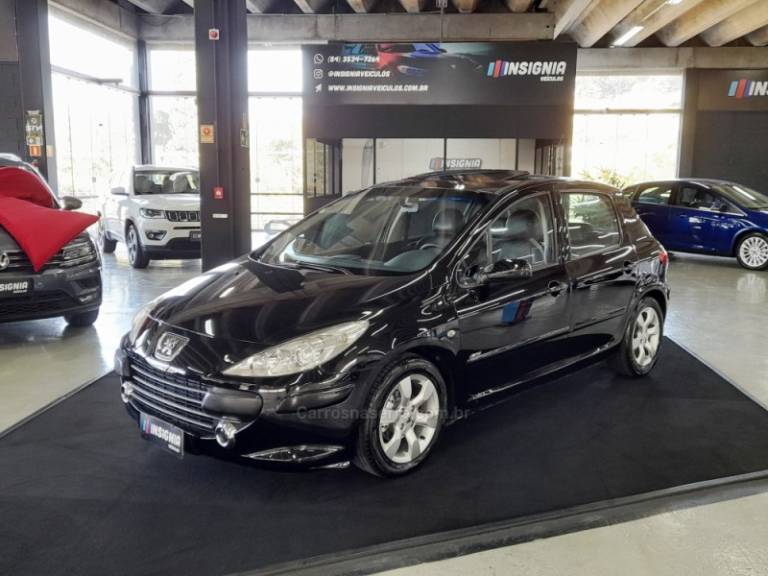 PEUGEOT - 307 - 2009/2010 - Preta - R$ 31.900,00