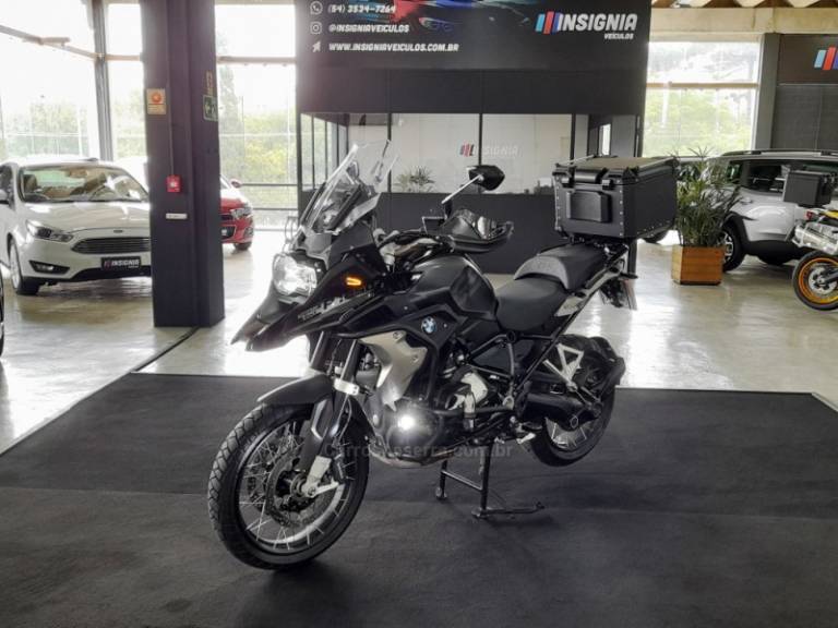 BMW - R 1250 - 2021/2022 - Preta - R$ 92.900,00