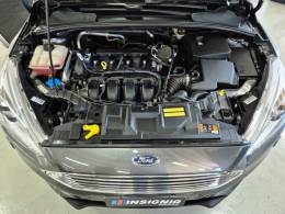 FORD - FOCUS - 2018/2019 - Cinza - R$ 87.900,00