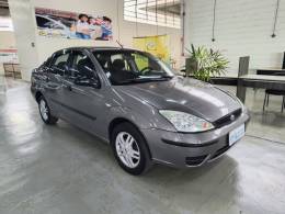 FORD - FOCUS - 2007/2008 - Cinza - R$ 24.900,00