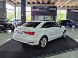 AUDI - A3 - 2015/2016 - Branca - R$ 114.900,00