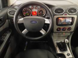FORD - FOCUS - 2013/2013 - Branca - R$ 47.900,00
