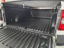 VOLKSWAGEN - SAVEIRO - 2014/2015 - Branca - R$ 47.900,00