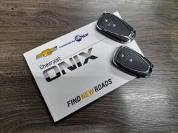 CHEVROLET - ONIX - 2021/2022 - Branca - R$ 89.900,00
