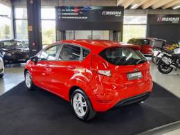 FORD - FIESTA - 2017/2018 - Vermelha - R$ 59.900,00