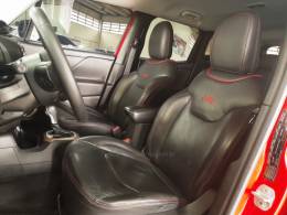 JEEP - RENEGADE - 2015/2016 - Vermelha - R$ 68.900,00