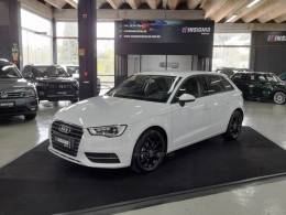 AUDI - A3 - 2013/2014 - Branca - R$ 76.900,00