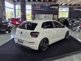 VOLKSWAGEN - POLO - 2023/2023 - Branca - R$ 99.900,00