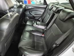 FORD - FOCUS - 2016/2016 - Branca - R$ 67.900,00