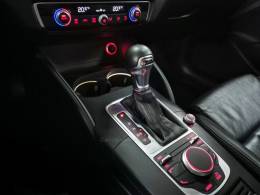 AUDI - A3 - 2015/2016 - Branca - R$ 114.900,00
