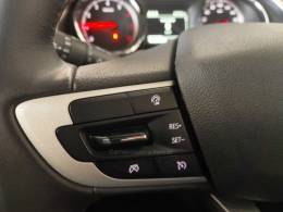 CHEVROLET - ONIX - 2021/2022 - Branca - R$ 89.900,00