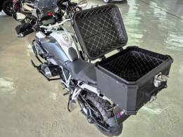 BMW - R 1250 - 2023/2024 - Branca - R$ 96.900,00