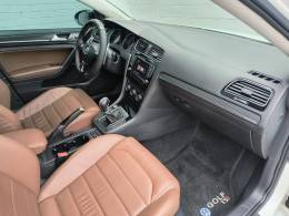 VOLKSWAGEN - GOLF - 2014/2015 - Branca - R$ 85.900,00