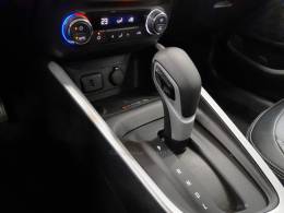 CHEVROLET - ONIX - 2021/2022 - Branca - R$ 89.900,00