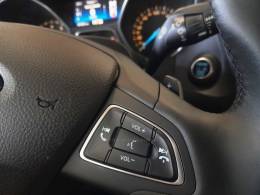 FORD - FOCUS - 2015/2016 - Cinza - R$ 69.900,00