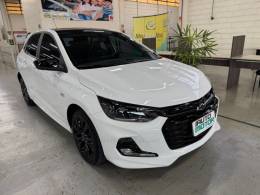 CHEVROLET - ONIX - 2024/2024 - Branca - R$ 89.900,00