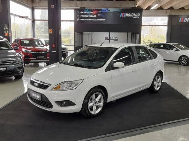 FORD - FOCUS - 2013/2013 - Branca - R$ 47.900,00