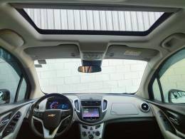 CHEVROLET - TRACKER - 2014/2014 - Branca - R$ 69.900,00