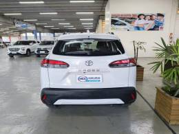 TOYOTA - COROLLA - 2022/2023 - Branca - R$ 138.900,00
