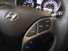 HYUNDAI - I30 - 2014/2015 - Branca - R$ 71.900,00