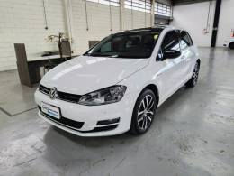 VOLKSWAGEN - GOLF - 2014/2015 - Branca - R$ 85.900,00