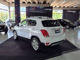 CHEVROLET - TRACKER - 2017/2018 - Branca - R$ 88.900,00