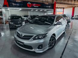 TOYOTA - COROLLA - 2013/2014 - Prata - R$ 74.900,00