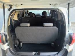 CHEVROLET - SPIN - 2022/2023 - Branca - R$ 97.900,00