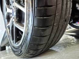 FORD - FOCUS - 2015/2016 - Branca - R$ 64.900,00