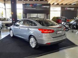 FORD - FOCUS - 2015/2016 - Cinza - R$ 69.900,00
