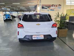 CHEVROLET - ONIX - 2024/2024 - Branca - R$ 81.900,00