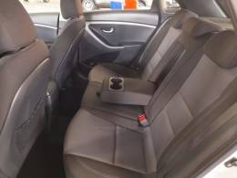 HYUNDAI - I30 - 2014/2015 - Branca - R$ 71.900,00